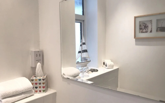 Seabreeze Restaurant with Rooms