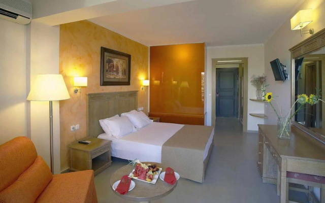 Atlantis Beach Hotel