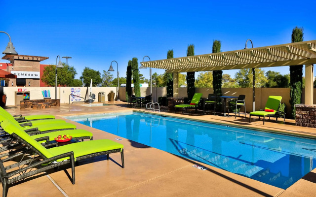 Hampton Inn & Suites Las Vegas South