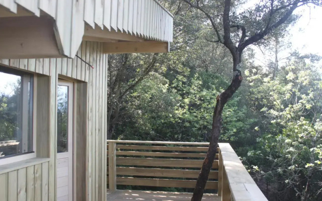 Hotel Les Cabanes Dans Les Bois