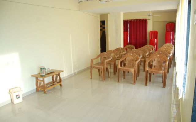Hotel Sai Shraddha