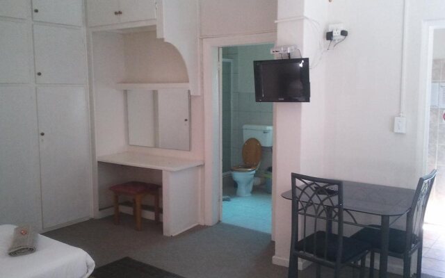 Boer & Brit Self Catering Guest House
