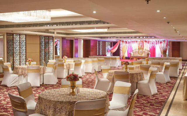 The P L Palace Agra