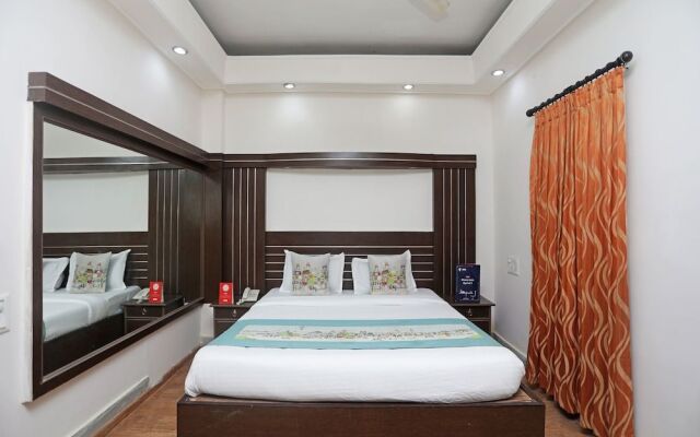 OYO 3072 Royal Villa