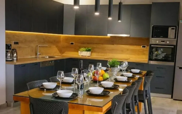 Exclusive Elegant Villa With Pool in Kastel Novi