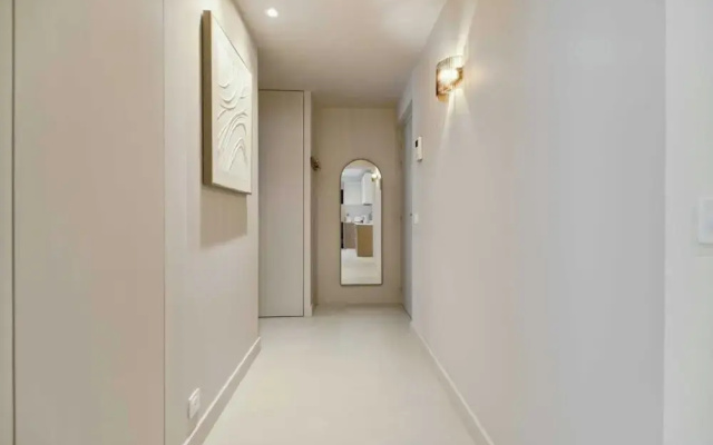 Chic 2br/4p Apartment - Saint-tropez Lices