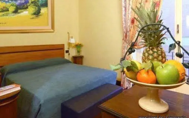 Relais 6