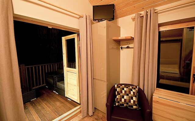 Alum Chine log Cabin