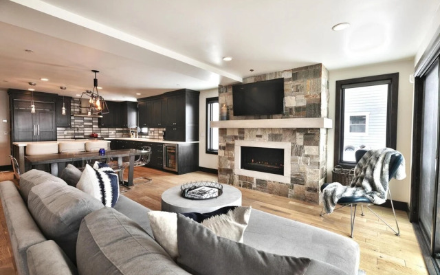 Coopers Collection 55 - 217 Park Ave