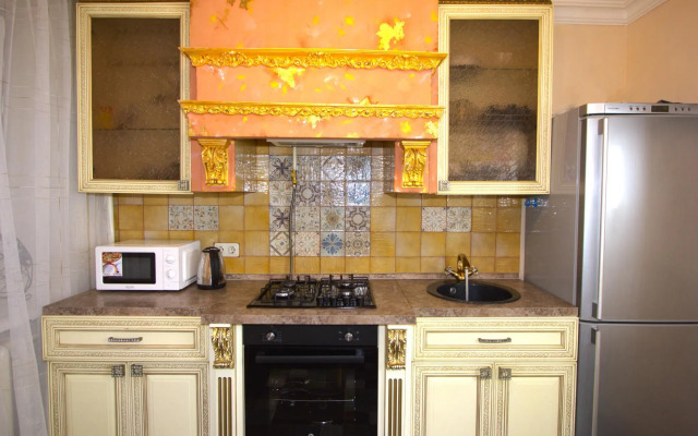 The apartment is available on 3rd Frunzenskaya