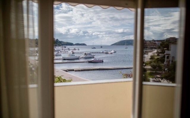 Coastal Home - 10 m From the sea - A4