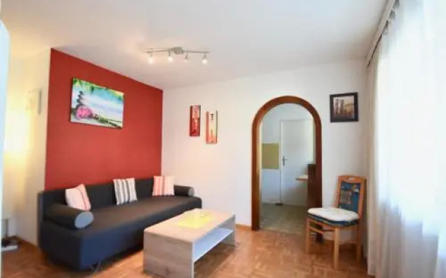 LOW BUDGET Apartment Areit Lozano by Apartments Ged