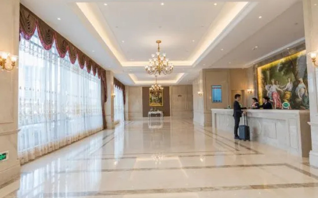 Vienna International Hotel (Dazhu Jinlimei Plaza)