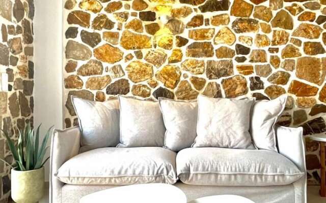 Trocadero Luxury Suites