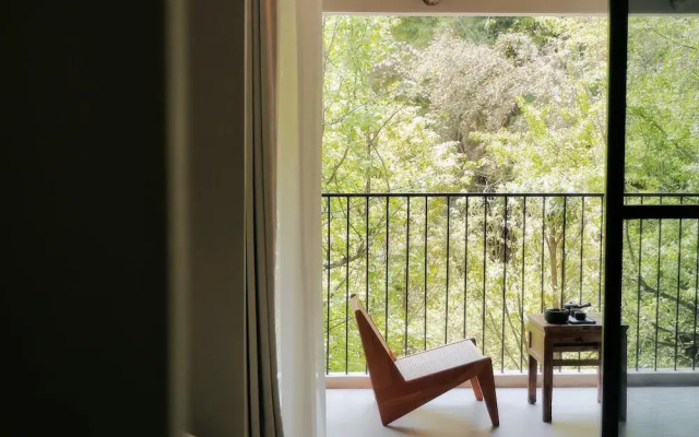 BuSu Forest Forever Hotel