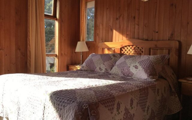 Hostal Arrayanes del Lago