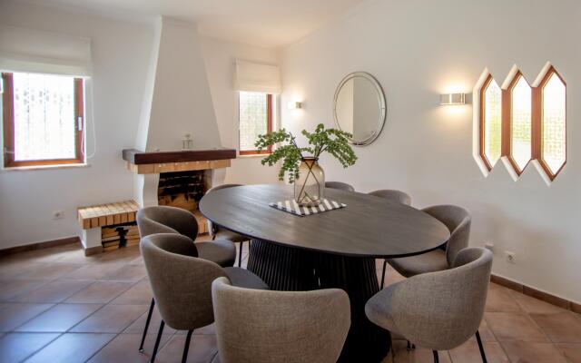 Villa Angelica by Portucasa