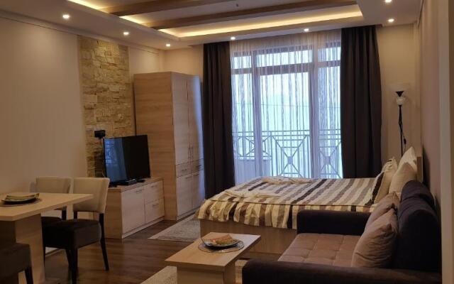 Shining Apartment Milmari M11