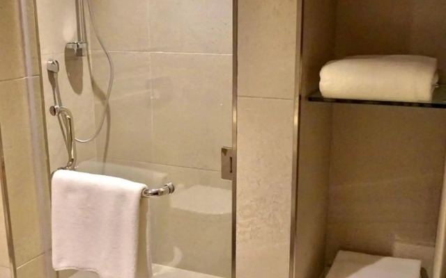 Al Kout Beach Hotel