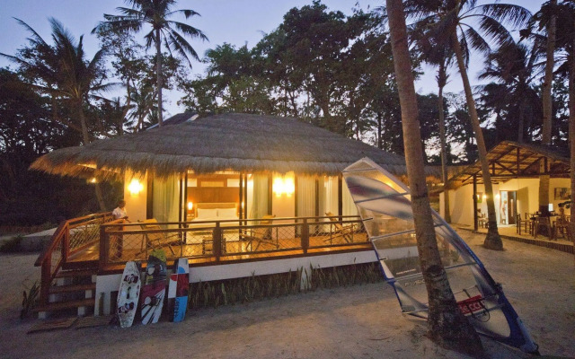 Rieseling Boracay Beach Resort