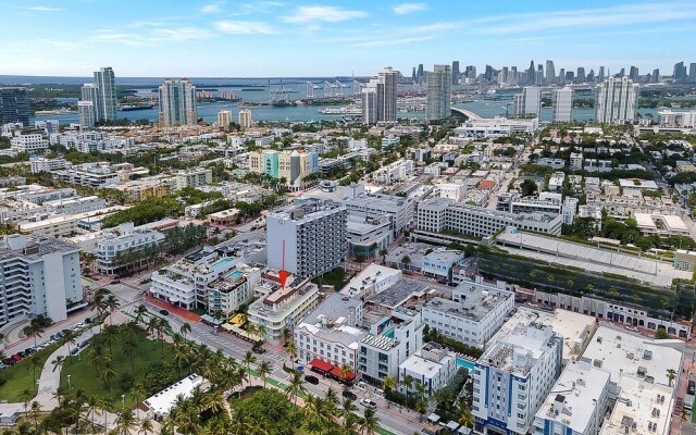 Private Condos at 556 Ocean by LMC