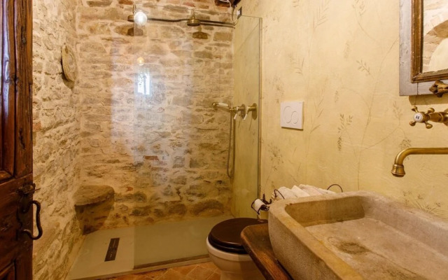 Casalina 8 in Mondaino