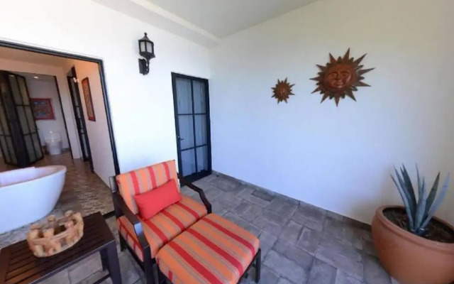 Spacious 4 BR Apt in Cabo