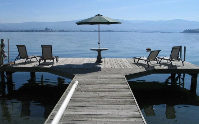 Willow Beach Bed & Breakfast