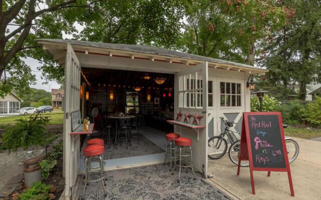 The Inn on Holly Bed and Breakfast