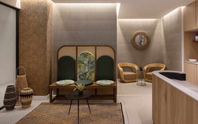 Alberto by Isrotel Design