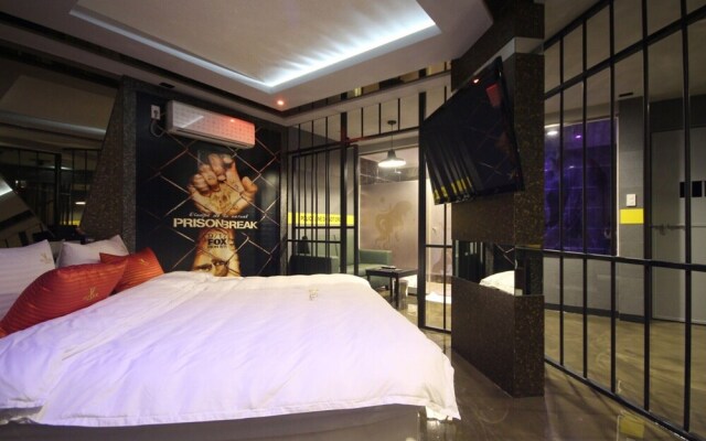 Changwon Myeongseodong Hotel V