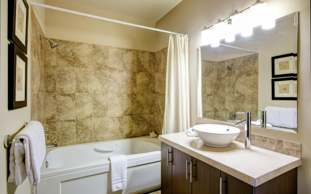 Sunrise Ridge Waterfront Resort