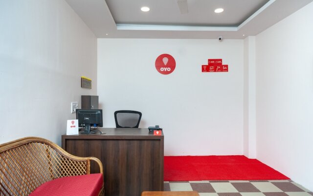 OYO 24641 Tulip Residence