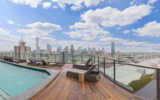High End Living In Brisbane City
