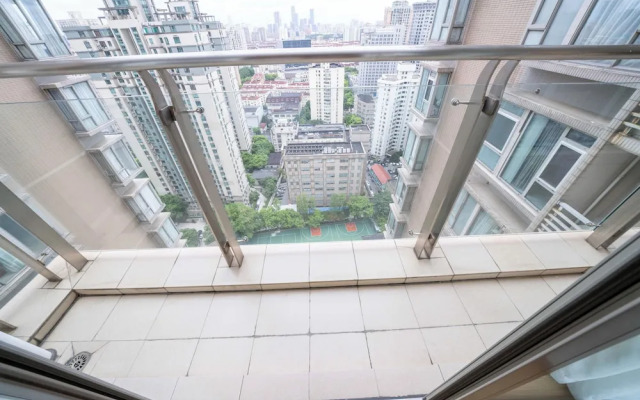 Tyms  3BR 2BA Apt Near Metro