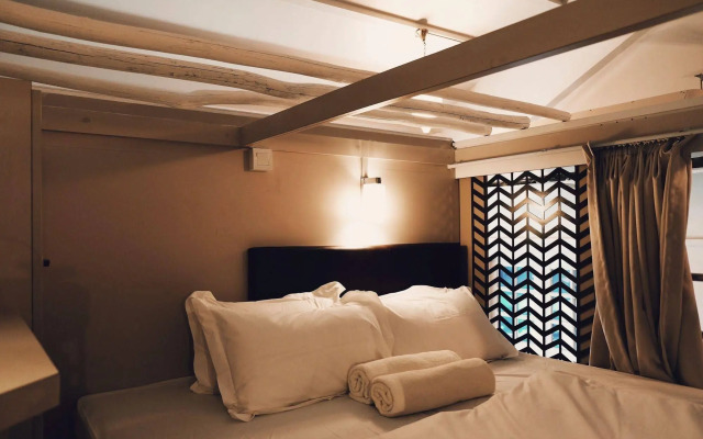 Adler Hostel