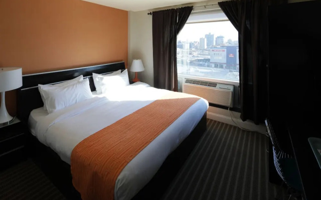 Howard Johnson by Wyndham Long Island City