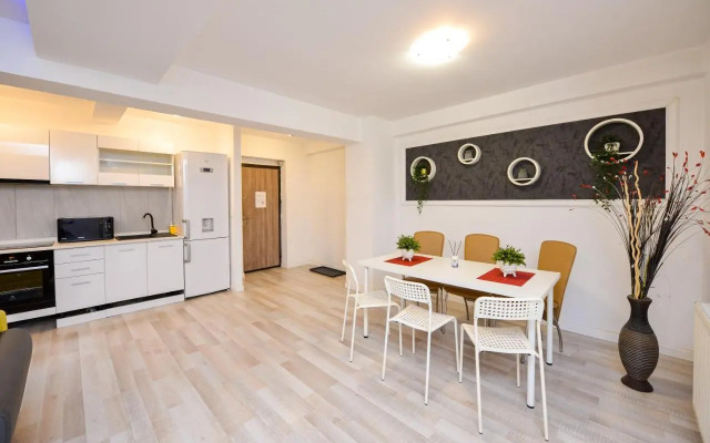 Pierre Cardin Deluxe Apartment With Terrace by Magniflex
