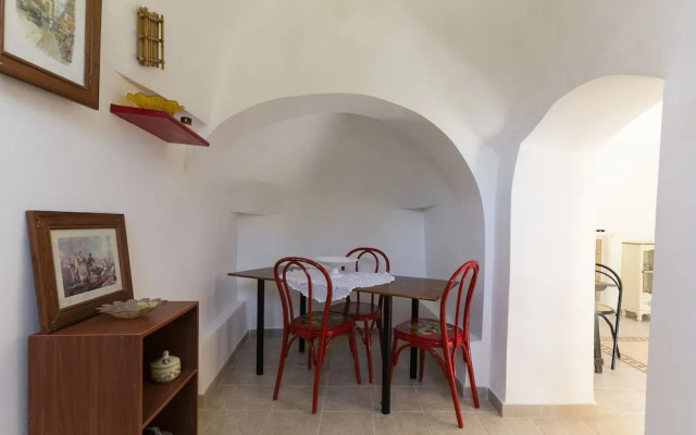 Trulli Isabella by Wonderful Italy