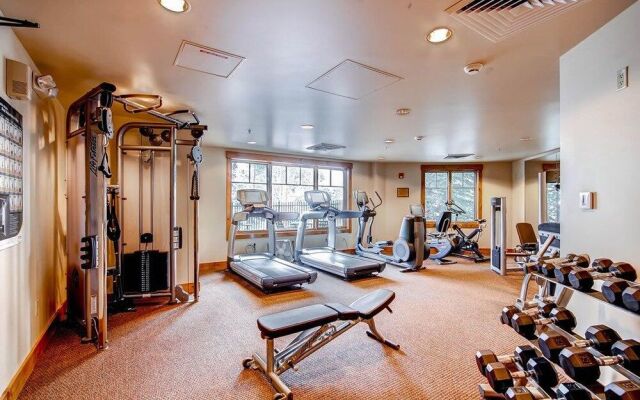 Mountain Thunder Lodge 1209 2 Bedroom Condo by RedAwning