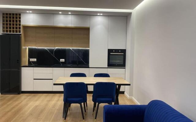 8th Floor Luxury Apartament Tirana