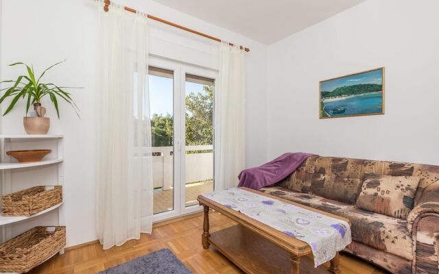 Stunning Home in Kampor With Wifi and 4 Bedrooms