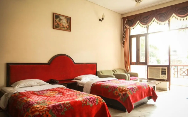 Hotel Neeraj Bhawan