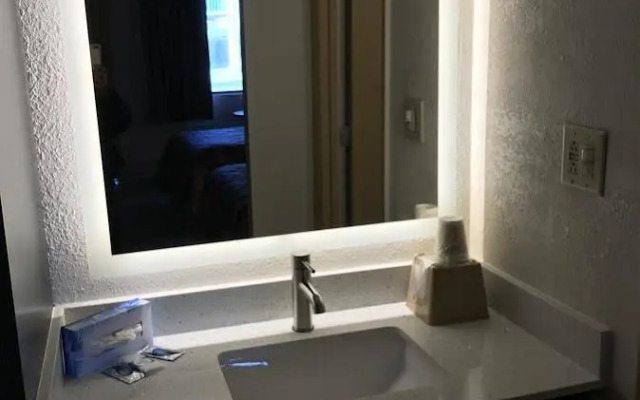 Motel 6 Charlotte, NC - Northlake