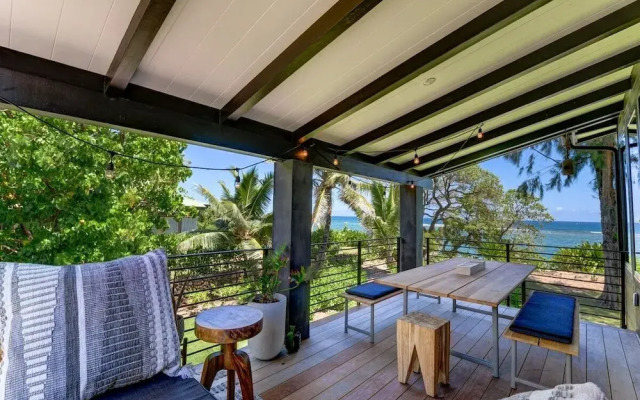 Haena Beach House 2 Bedroom Home by RedAwning