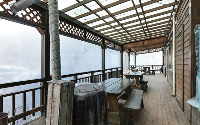 Gimhae Solfragrance Pension