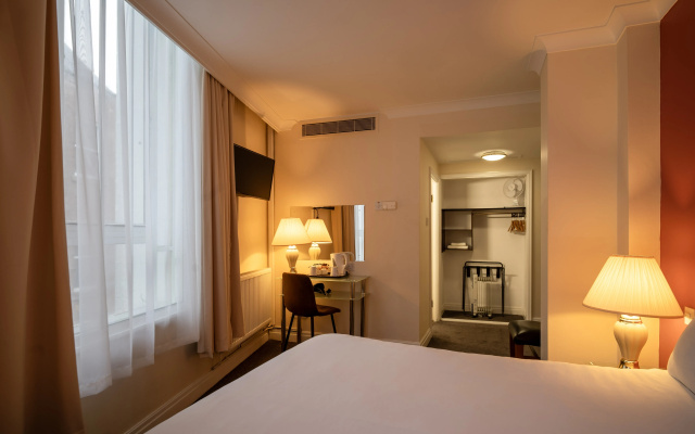 Britannia Sachas Hotel