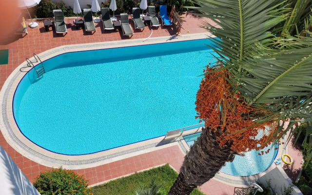 Carna Garden Hotel