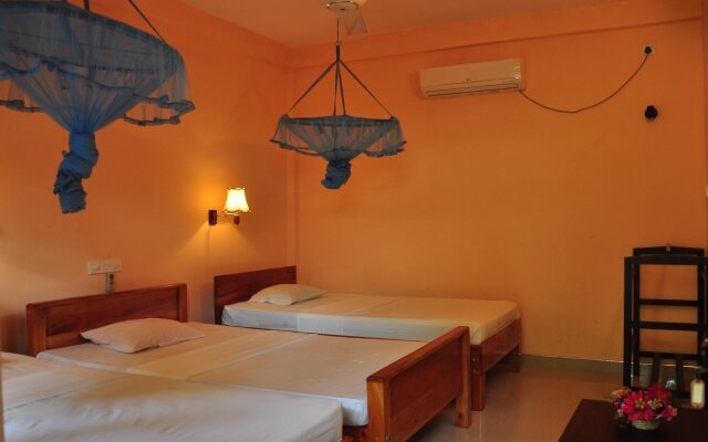 Leesha Tourist Home