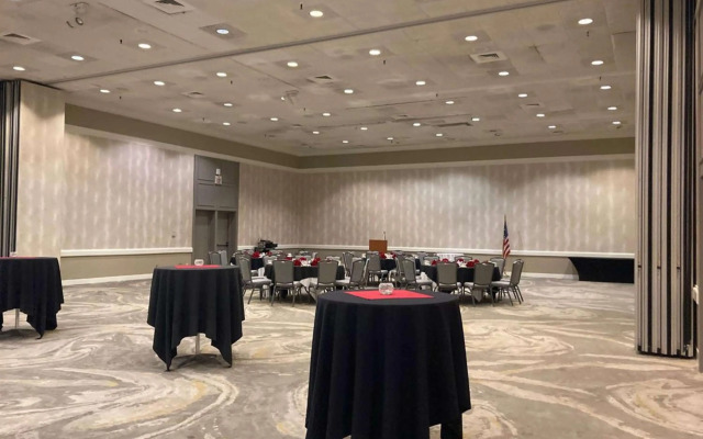 DoubleTree by Hilton Tucson - Reid Park
